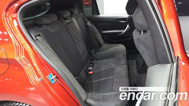BMW 1-Series 2018 — photo 18