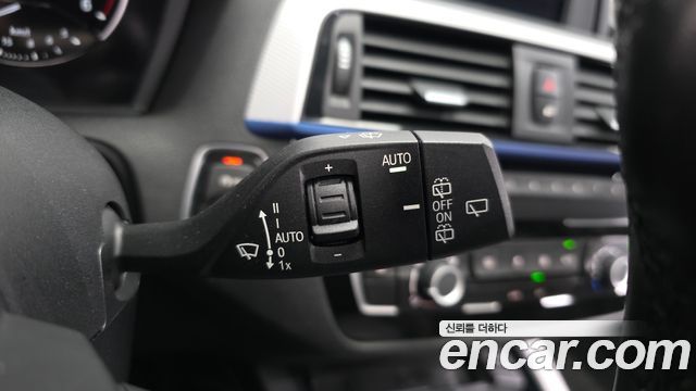 BMW 1-Series 2018 — photo 24