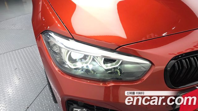 BMW 1-Series 2018 — photo 8