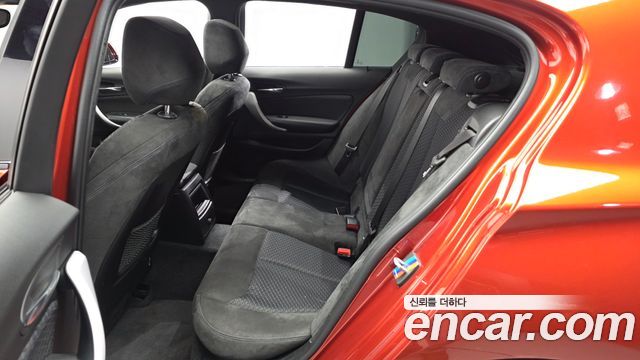 BMW 1-Series 2018 — photo 16
