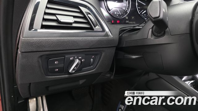 BMW 1-Series 2018 — photo 27