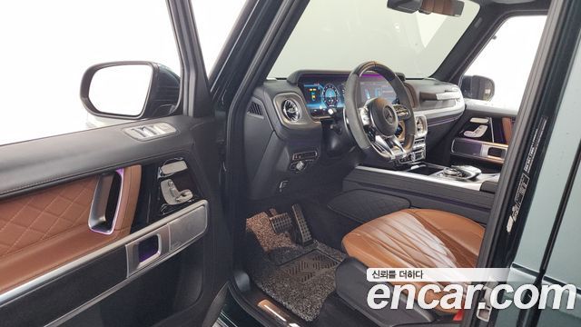 Mercedes-Benz G-Class 2023 — photo 10