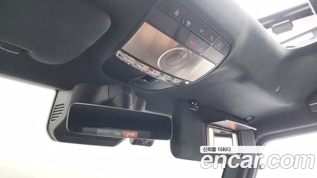 Mercedes-Benz G-Class 2023 — photo 20