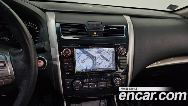 Nissan Altima 2016 — photo 20