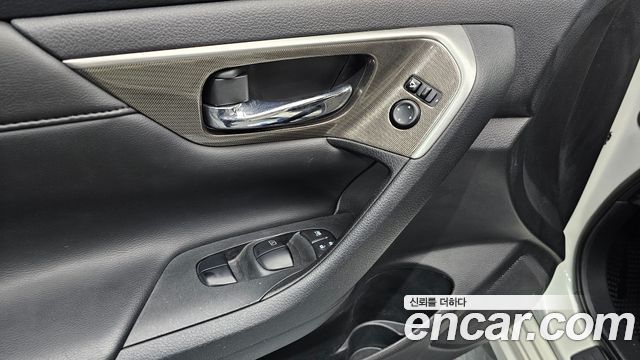 Nissan Altima 2016 — photo 22