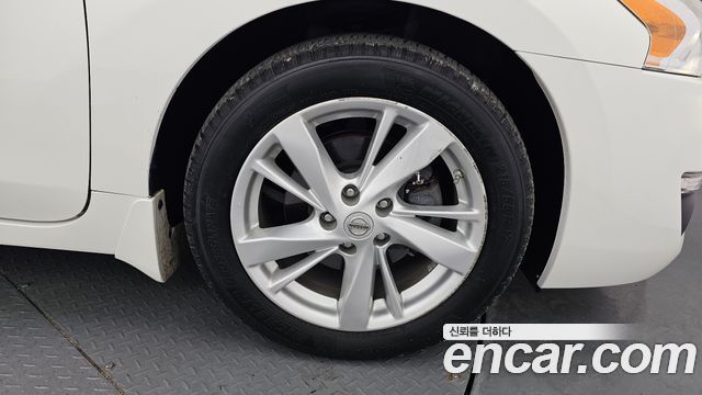 Nissan Altima 2016 — photo 7