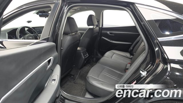 Hyundai Sonata 2020 — photo 17