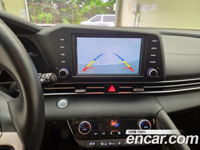 Hyundai AVANTE 2021 — photo 11