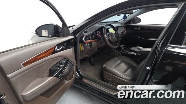 Kia K7 2016 — photo 10