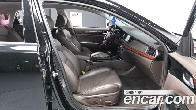 Kia K7 2016 — photo 11