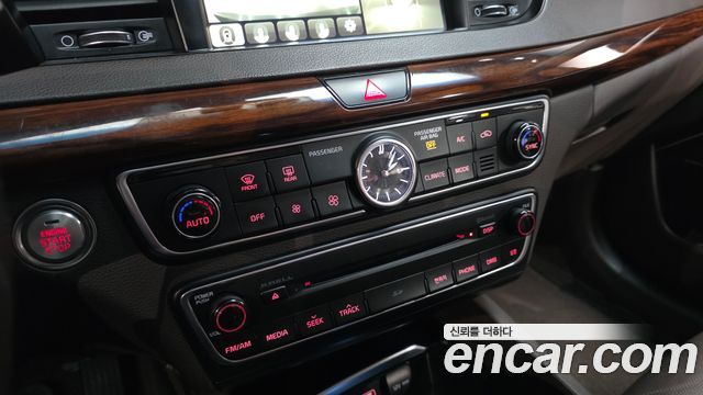 Kia K7 2016 — photo 16