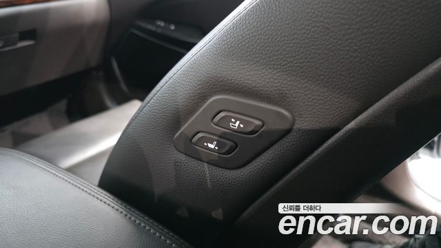 Kia K7 2016 — photo 18