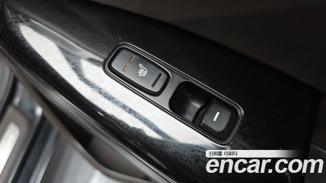 Kia K7 2016 — photo 19