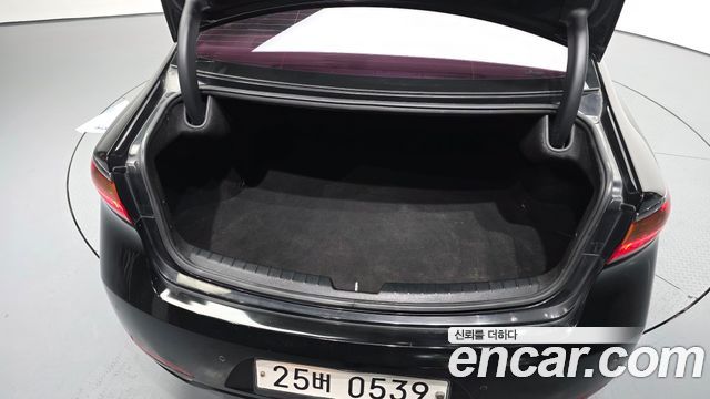 Kia K7 2016 — photo 20