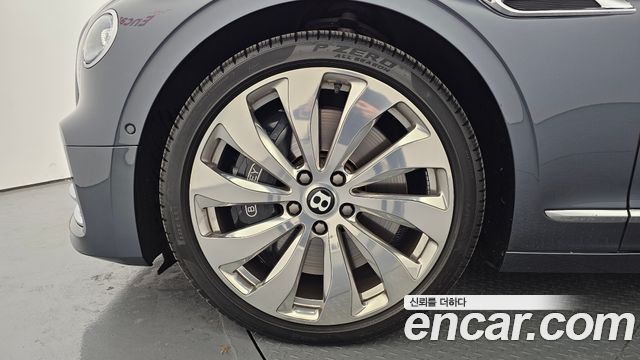 Bentley Flying Spur 2022 — photo 5