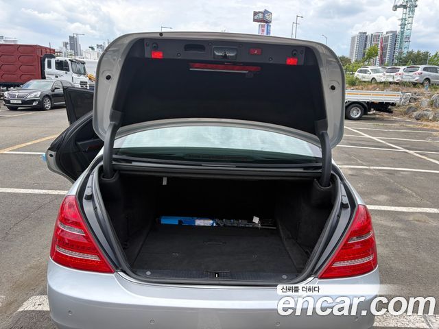 Mercedes-Benz S-Class 2010 — photo 18