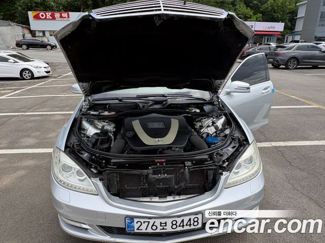 Mercedes-Benz S-Class 2010 — photo 19