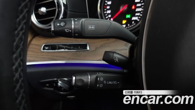 Mercedes-Benz E-Class 2017 — photo 22
