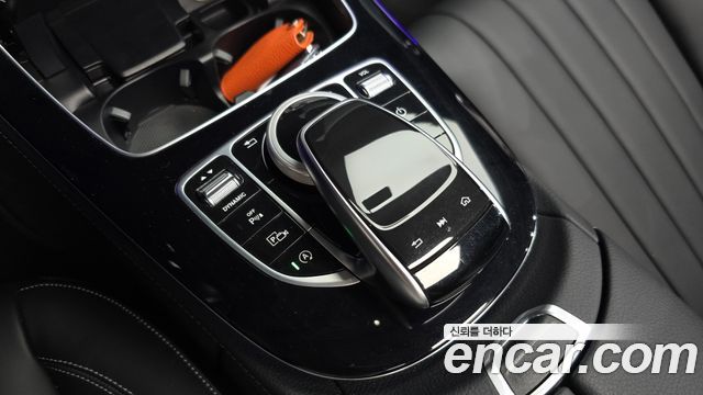 Mercedes-Benz E-Class 2017 — photo 30