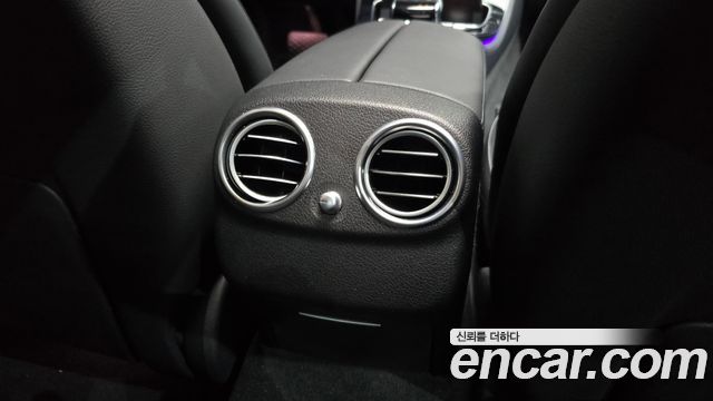 Mercedes-Benz E-Class 2017 — photo 32