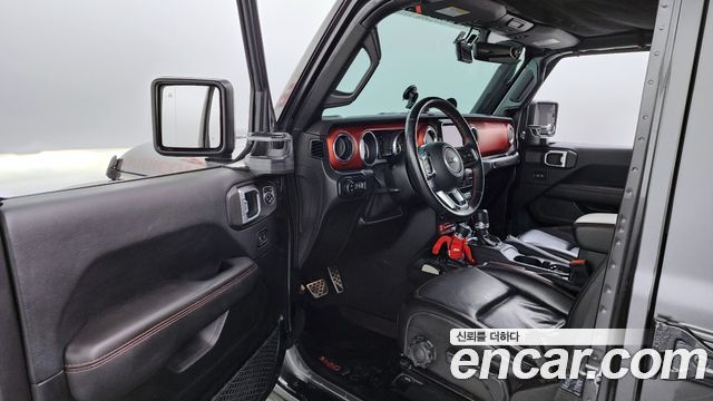 Jeep Wrangler 2018 — photo 13