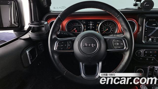 Jeep Wrangler 2018 — photo 19