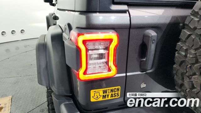 Jeep Wrangler 2018 — photo 9