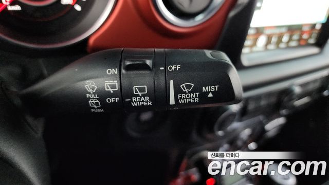 Jeep Wrangler 2018 — photo 27