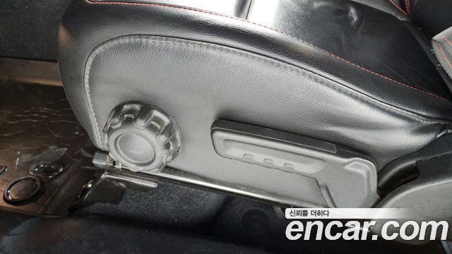 Jeep Wrangler 2018 — photo 32
