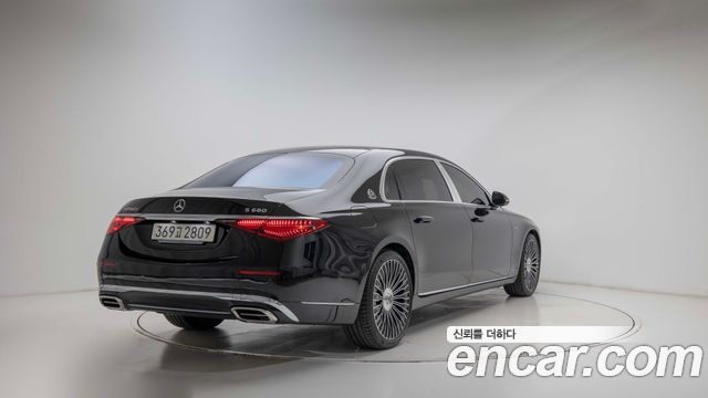 Mercedes-Benz S-Class 2025 — photo 2