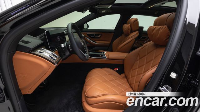 Mercedes-Benz S-Class 2025 — photo 10