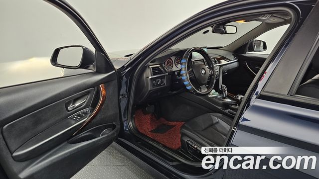 BMW 3-Series 2015 — photo 10