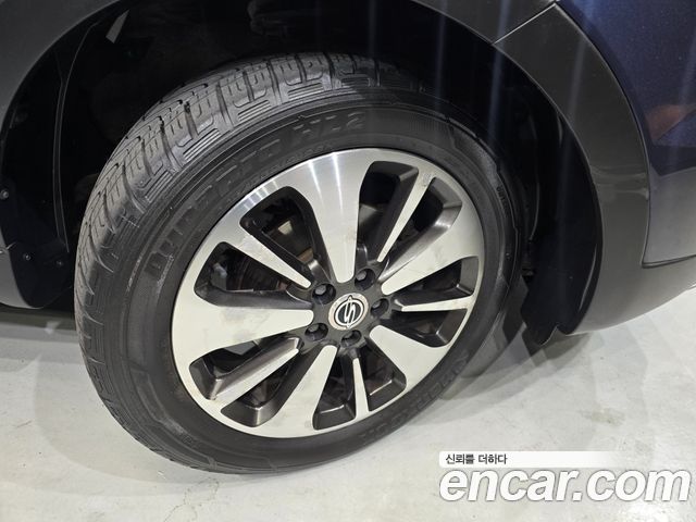 KG Mobility KORANDO 2014 — photo 17