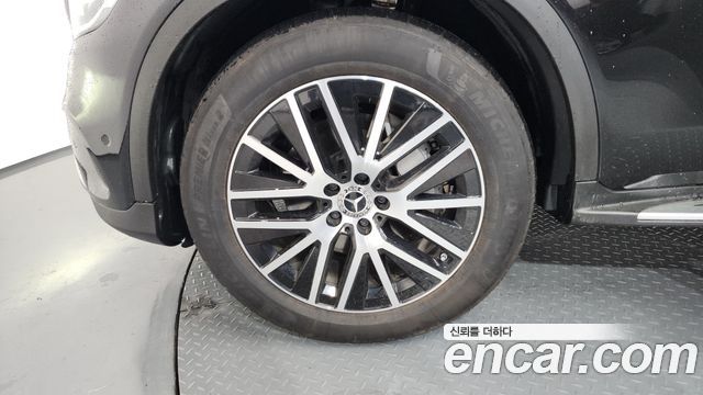 Mercedes-Benz GLC-Class 2022 — photo 5