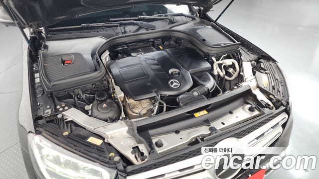 Mercedes-Benz GLC-Class 2022 — photo 6