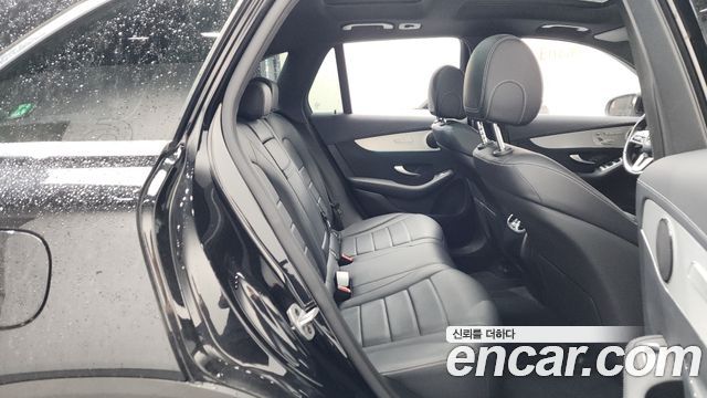 Mercedes-Benz GLC-Class 2022 — photo 11