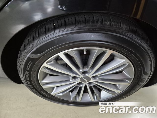 Genesis EQ900 2018 — photo 18