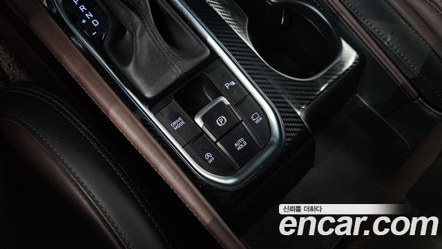 Hyundai Santafe 2019 — photo 21