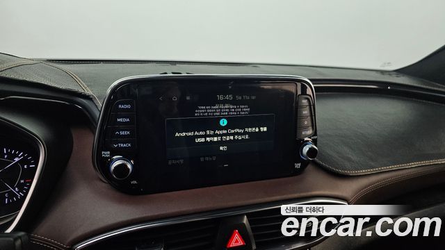 Hyundai Santafe 2019 — photo 25