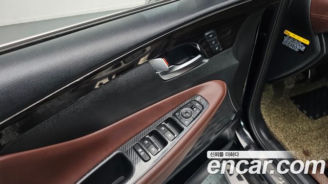 Hyundai Santafe 2019 — photo 27