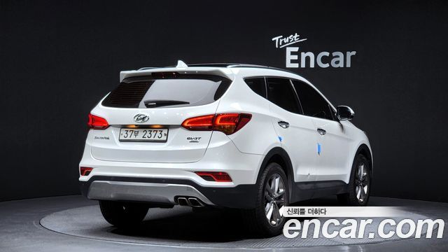 Hyundai Santafe 2017 — photo 2