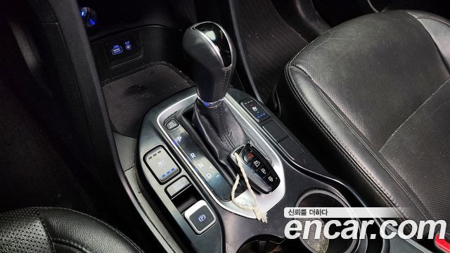 Hyundai Santafe 2017 — photo 8