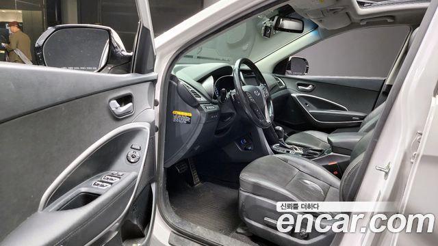 Hyundai Santafe 2017 — photo 9