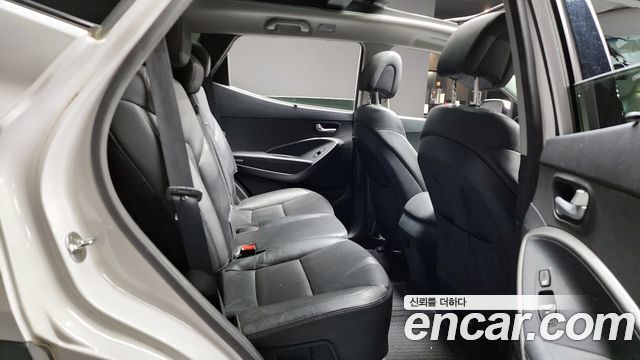 Hyundai Santafe 2017 — photo 10