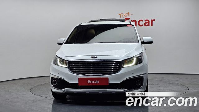 Kia Canival 2018 — photo 3