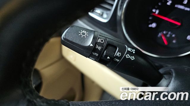 Kia Canival 2018 — photo 23
