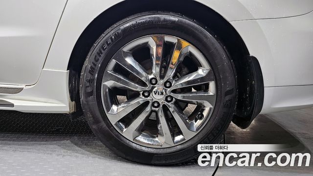 Kia Canival 2018 — photo 7