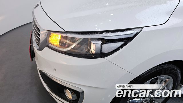 Kia Canival 2018 — photo 8
