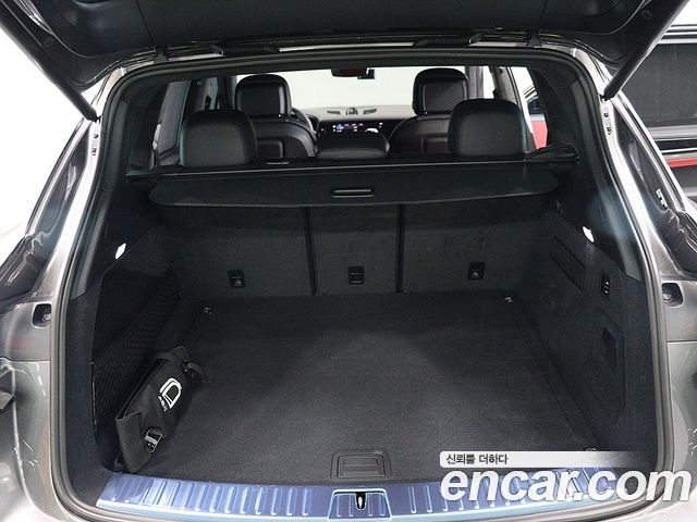 Porsche Cayenne 2025 — photo 5