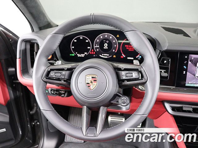 Porsche Cayenne 2025 — photo 14